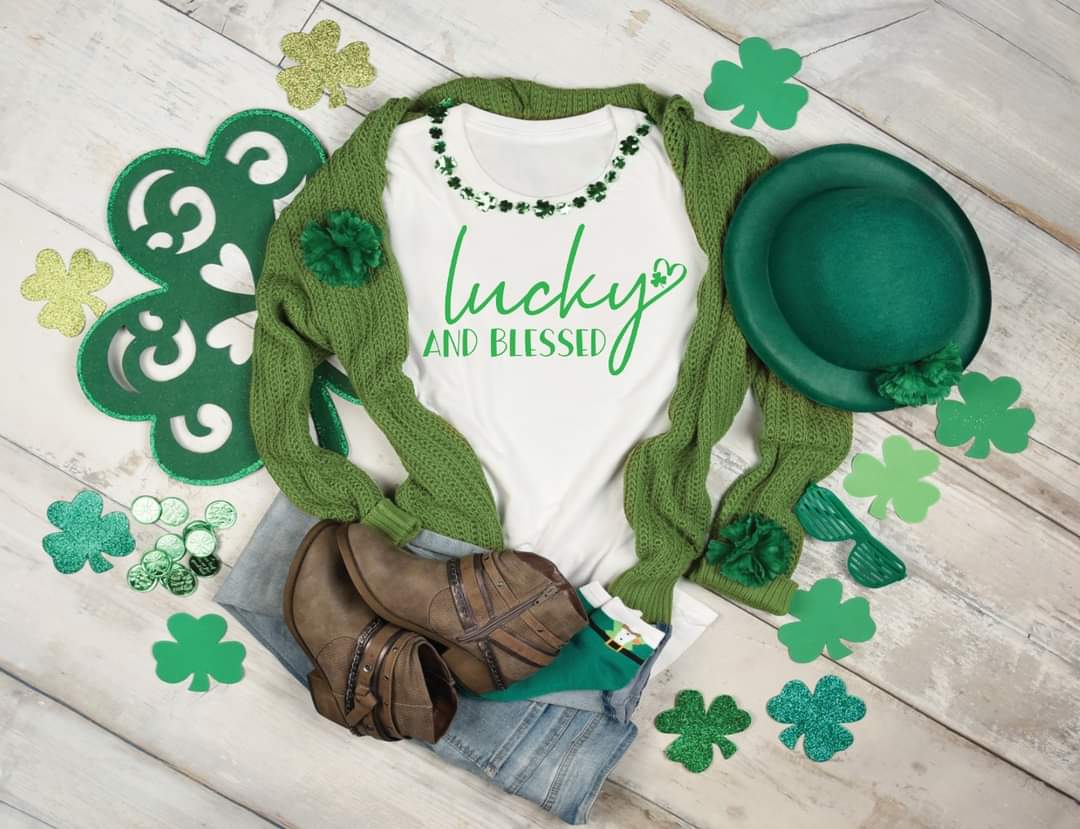 Lucky & Blessed | T-shirt